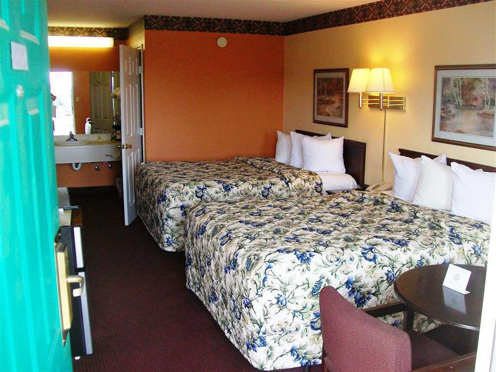 Americas Best Value Inn Ozark Habitación foto